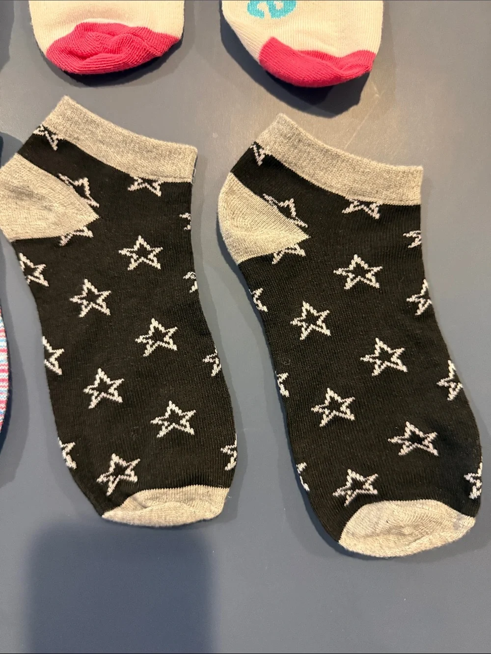 Assorted girls Low-Cut Sock Pack - Pink, Gray, Blue, Black. Never worn